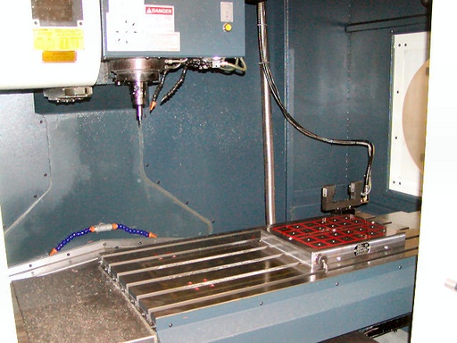 41.3 X, 24 Y, 20 Z, JOHNSFORD SHV-1000,FANUC 18IMB,24000 RPM,31 HP,24ATC,2005