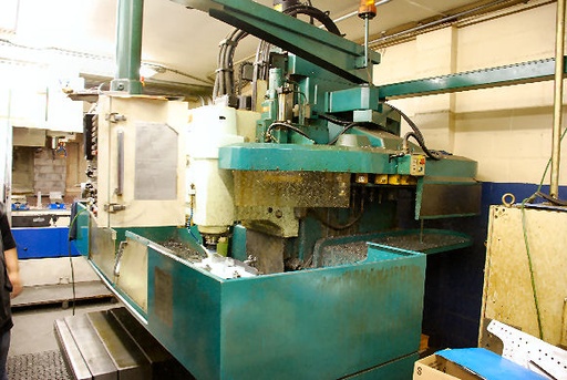 41 X, 20 Y, 22 Z,MATSUURA TWIN MASTER 2,2 SPINDLES,2 ATC,FANUC 6MB, 1982