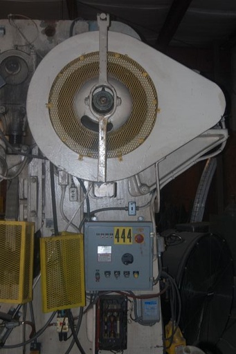 90 Ton CINCINNATI 90 TON, LIGHT CURTAINS, 3 STROKE