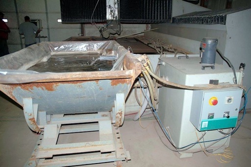 FLOW IFB 6 X 12,50 HP,60KPSI PUMP,5000 HOURS, 2007