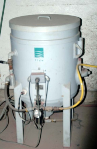 FLOW IFB 6 X 12,50 HP,60KPSI PUMP,5000 HOURS, 2007