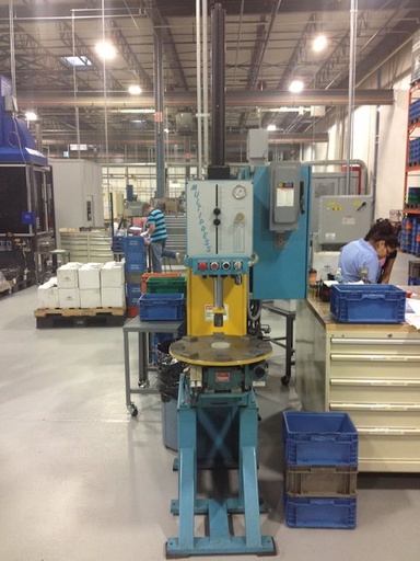 8 Ton MULTIPRESS M5P-8P,rotary index table,7 throat, 16 daylight, 2001