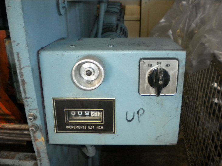 1/4 x 10' TRUFAB S1025, 36 MANUAL BACKGUAGE ,SQUARING ARM, - 1987