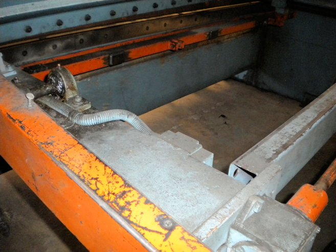 1/4 x 10' TRUFAB S1025, 36 MANUAL BACKGUAGE ,SQUARING ARM, - 1987