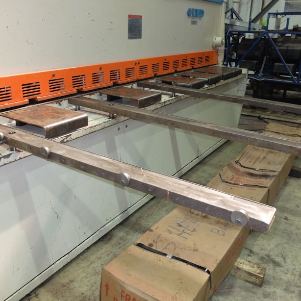 1/4 x 10' LVD,FOPBG,SQUARING ARMS,2 FRONT SUPPORTS,15 HP, 1995