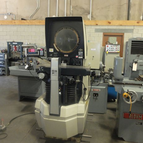 14 OGP MODEL XL-14S- SURFACE ILLUM.,8 X 32 TABLE,12 X,9 Y,DRO,10X,20X,50X