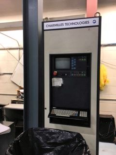 CHARMILLES ROBOFORM 400, 120 Amp,17.75 x,12.63 y,16.15 Z,52 TANK,5ATC, 1989