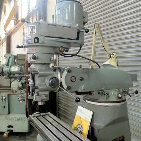 YCM 1 1/2 VA SUPERMAX,9 x 42 TABLE,29 X,12 Y,16 KNEE,5 QUILL,2720 RPM, R-8 TPR
