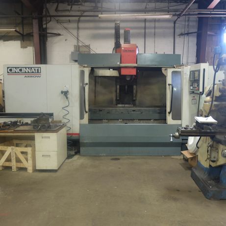 80 X, 30 Y, 32 Z, CINCINNATI 2000,FANUC 18I CNC,15 HP,8000 RPM, 21 ATC, 1999