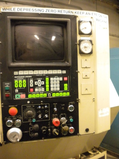 HITACHI SEIKI HT 40S, YASNAC CNC/CRT, 18 Chk, 4 SP BORE,40 HP,TAILTOCK,50 .1988