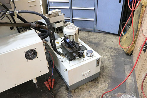 8 x 18 , CHEVALIER SMART H818II SURFACE GRINDER - 2004